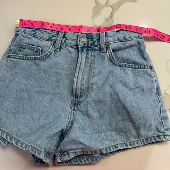 Bershka denim shorts. Size 2. - Picture 5 of 5
